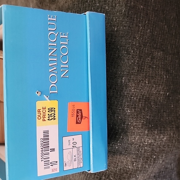 Sandals - Picture 4 of 4